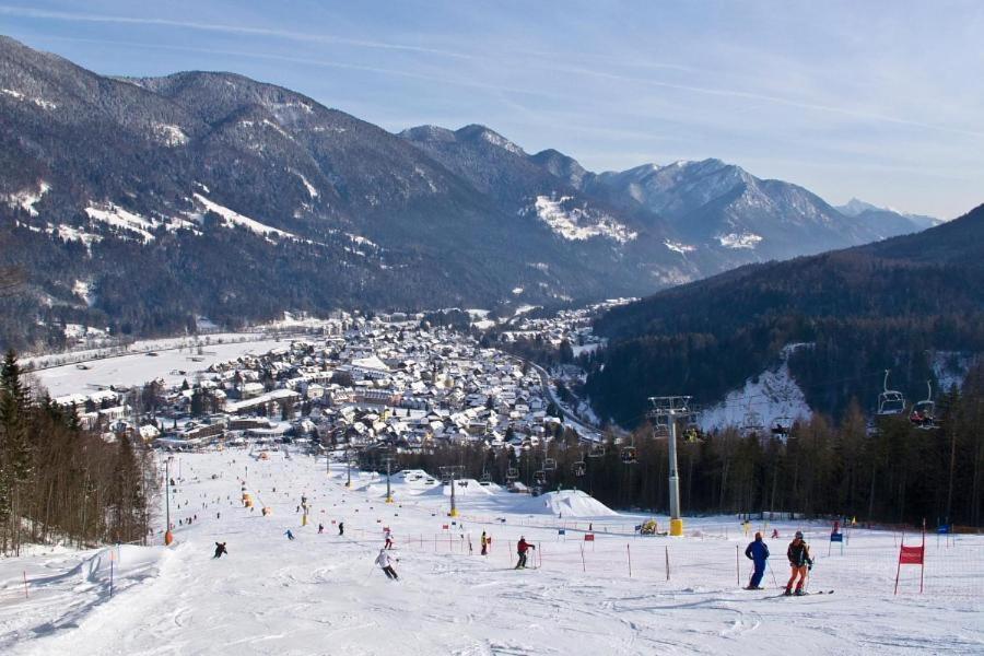Mojca Apartma Eva-neza, *