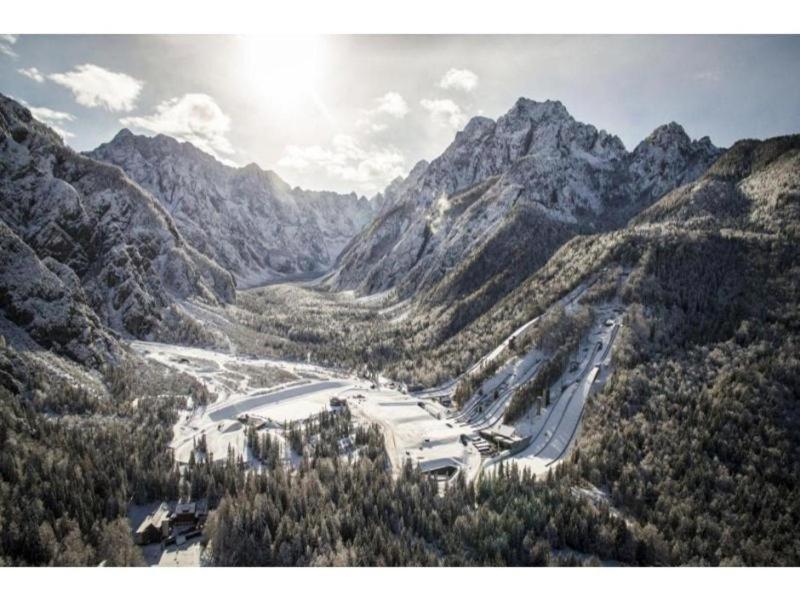 Mojca Apartma Eva-neza,