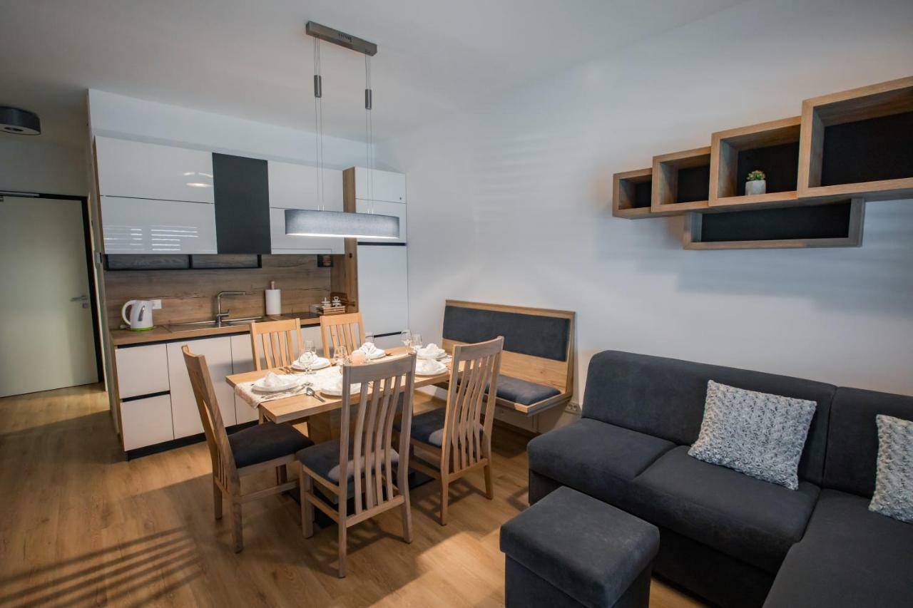 Mojca Apartma Eva-neza, *