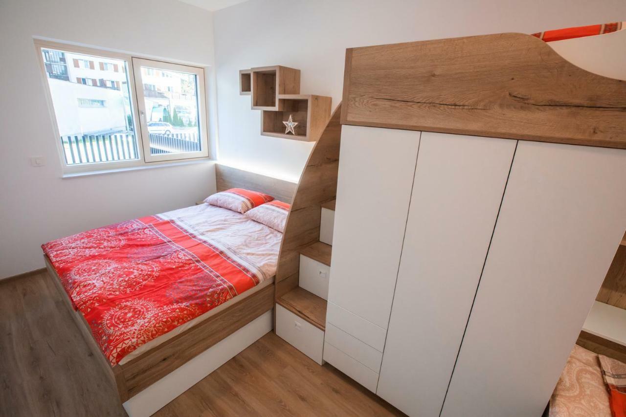 Mojca Apartma Eva-neza, Apartment *